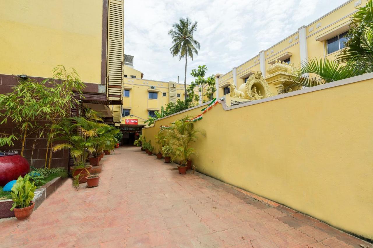 Oyo 3722 Hotel Stayeasy Majestic Bangalore Exterior foto
