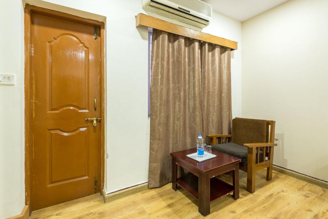 Oyo 3722 Hotel Stayeasy Majestic Bangalore Exterior foto
