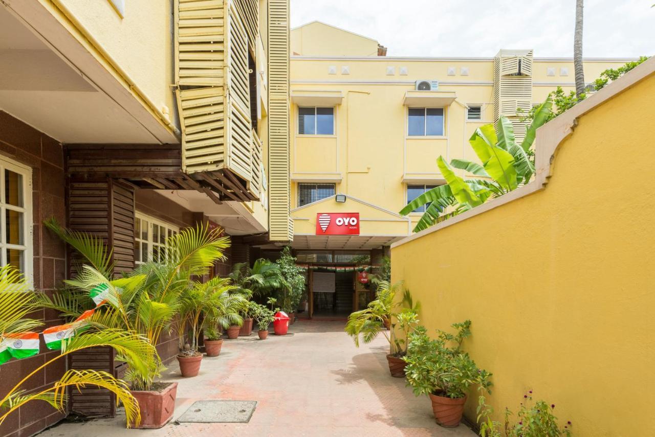 Oyo 3722 Hotel Stayeasy Majestic Bangalore Exterior foto